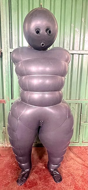 Inflatable_Suiter