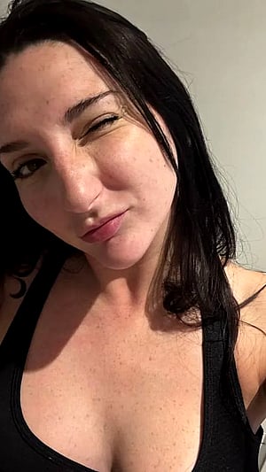 Am I attractive? You tell me, gorgeous