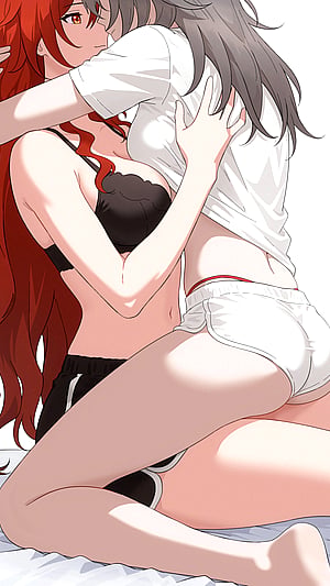 Himeko and Stelle Spill the Tea and Their Curves