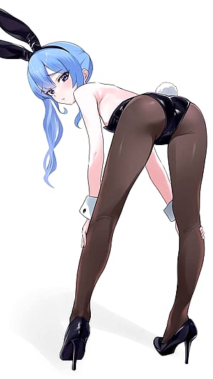 Suisei Bunny Babe Bends Over And Teases