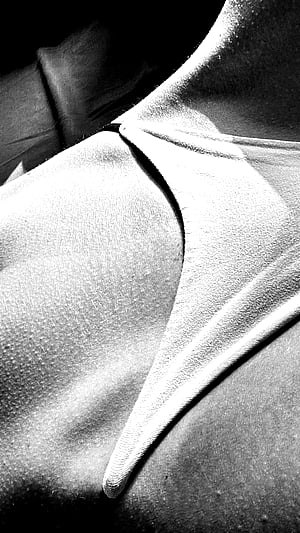 Cami's Skin-Prickling Rear View Delight