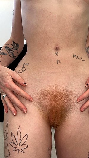 Floss Like a Boss: Kayla Lavigne's Cheeky Tease