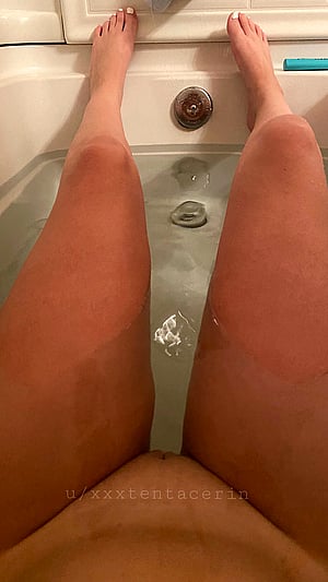 Soaking Wet Pussy Reveal: My Private Bath Time Tease Exposed in Steamy HQ Gallery