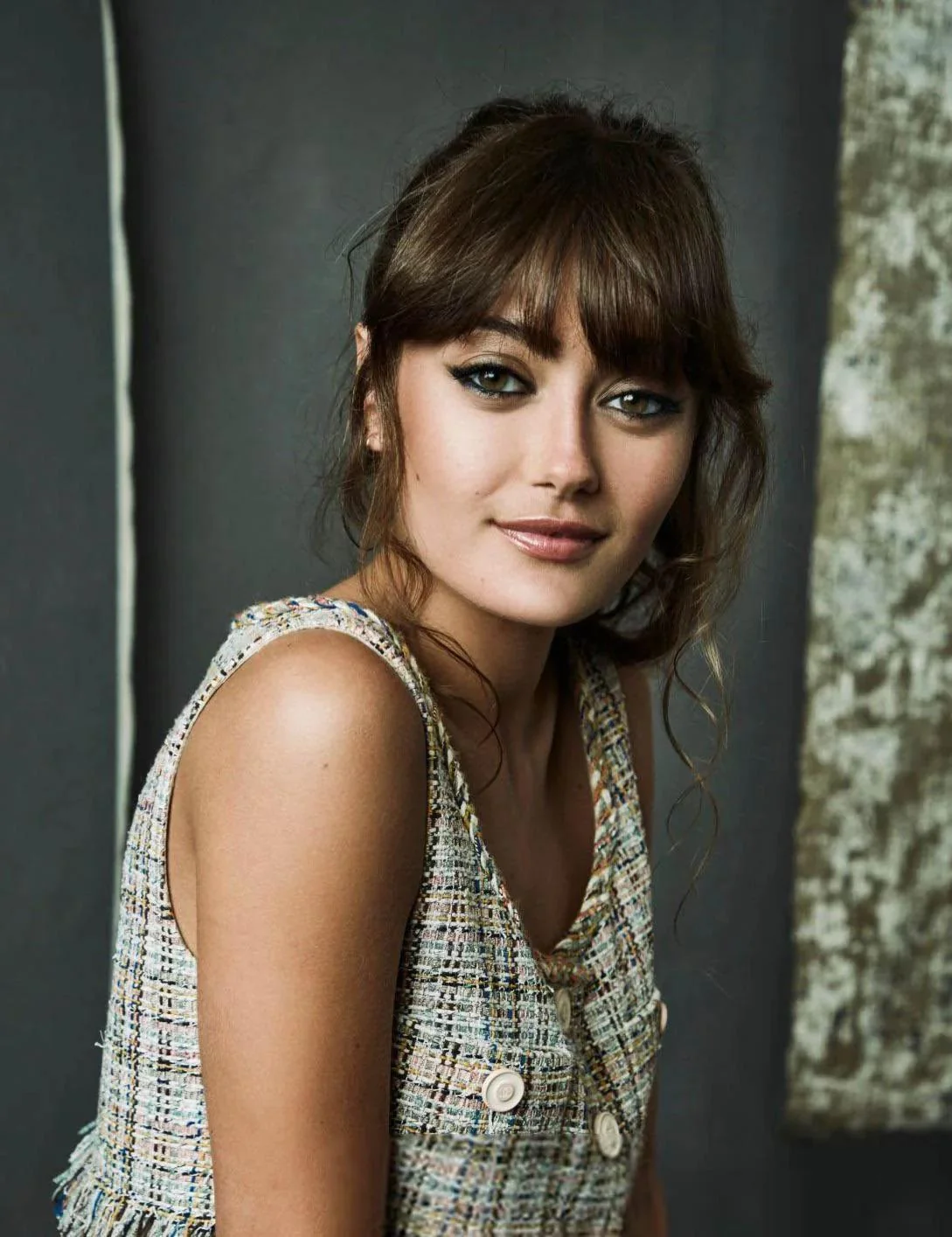 Ella Purnell: PrettyGirls Pic That'll Have You Obsessed picture 1 of 1