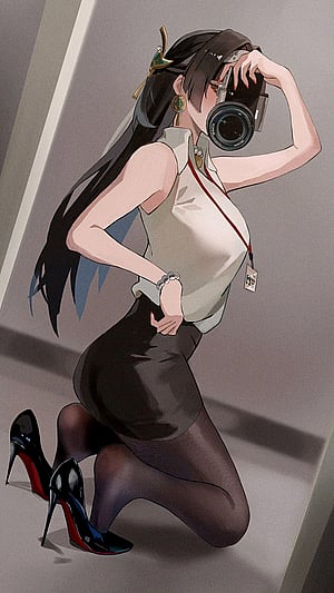 Astra Yao Steals the Show in This Office Fit