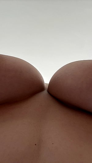 Underboob Beauty by frustratedblonde