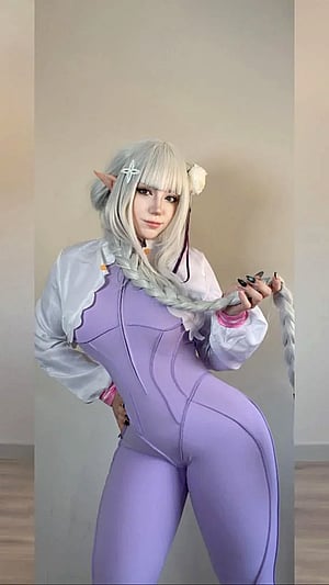 Emilia-tan vibes wishing for Subaru’s memory glow-up (Kuroitsne)