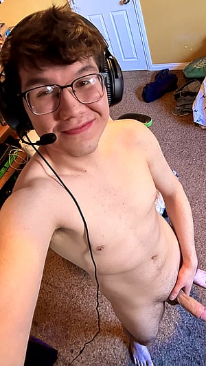 College cock looking for chub admirers