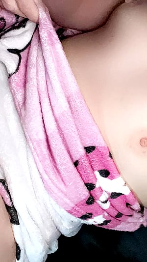 23F Ivy Rose's Slurp Game Is Strong In This Hot BJ Still