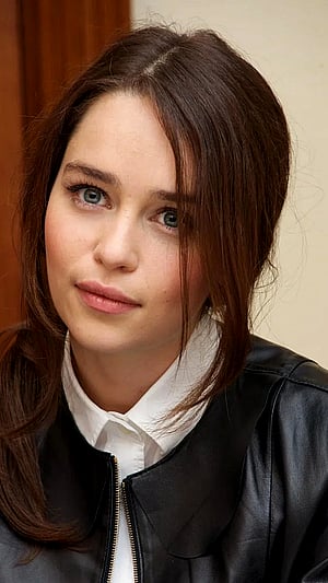 Emilia Clarke Looking Absolutely Stunning