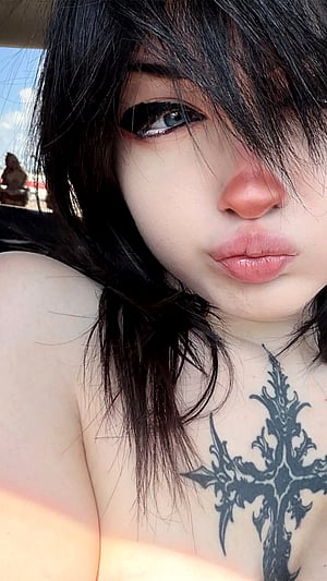 Cruising Cuties: Vixen Takes It For A Spin