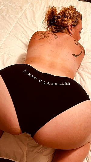 Would You Dive In? This Hotwife Is Waiting for You