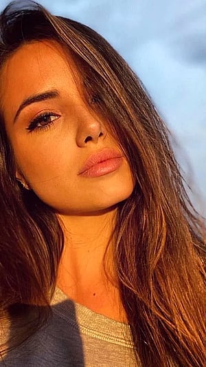 Giusy Meloni - PrettyGirls Loot Drop