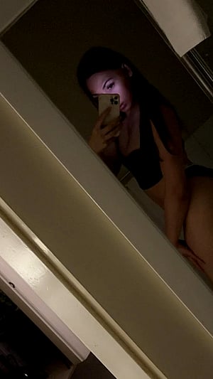 28F Annerley: Drunk Fun & Weekend Gloryhole Vibes