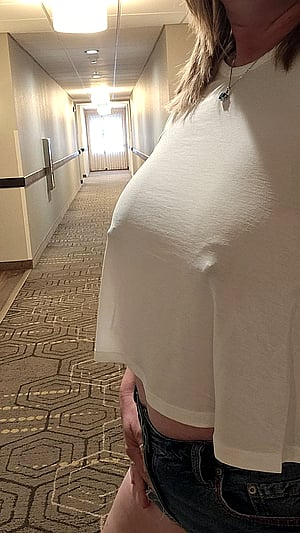 Hotel Gym Who? This MILF Is Skipping the Workout