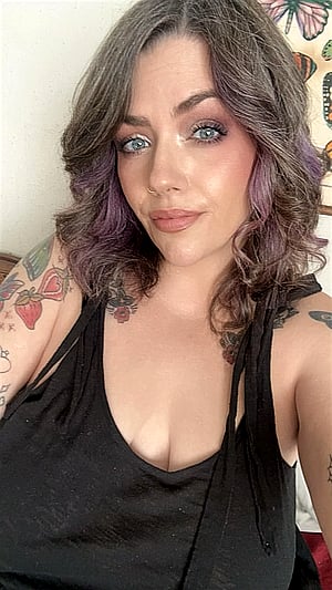 Almost Friday Feels with Butterfly Qween