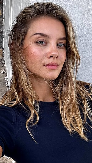 Nicola Cavanis looking totally flawless