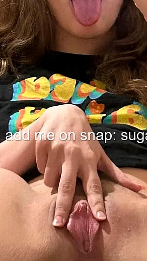Come Take a Closer Look at Xally99's Cheeky Tease