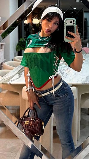 Alana Flores Getting Flirty on the Grid