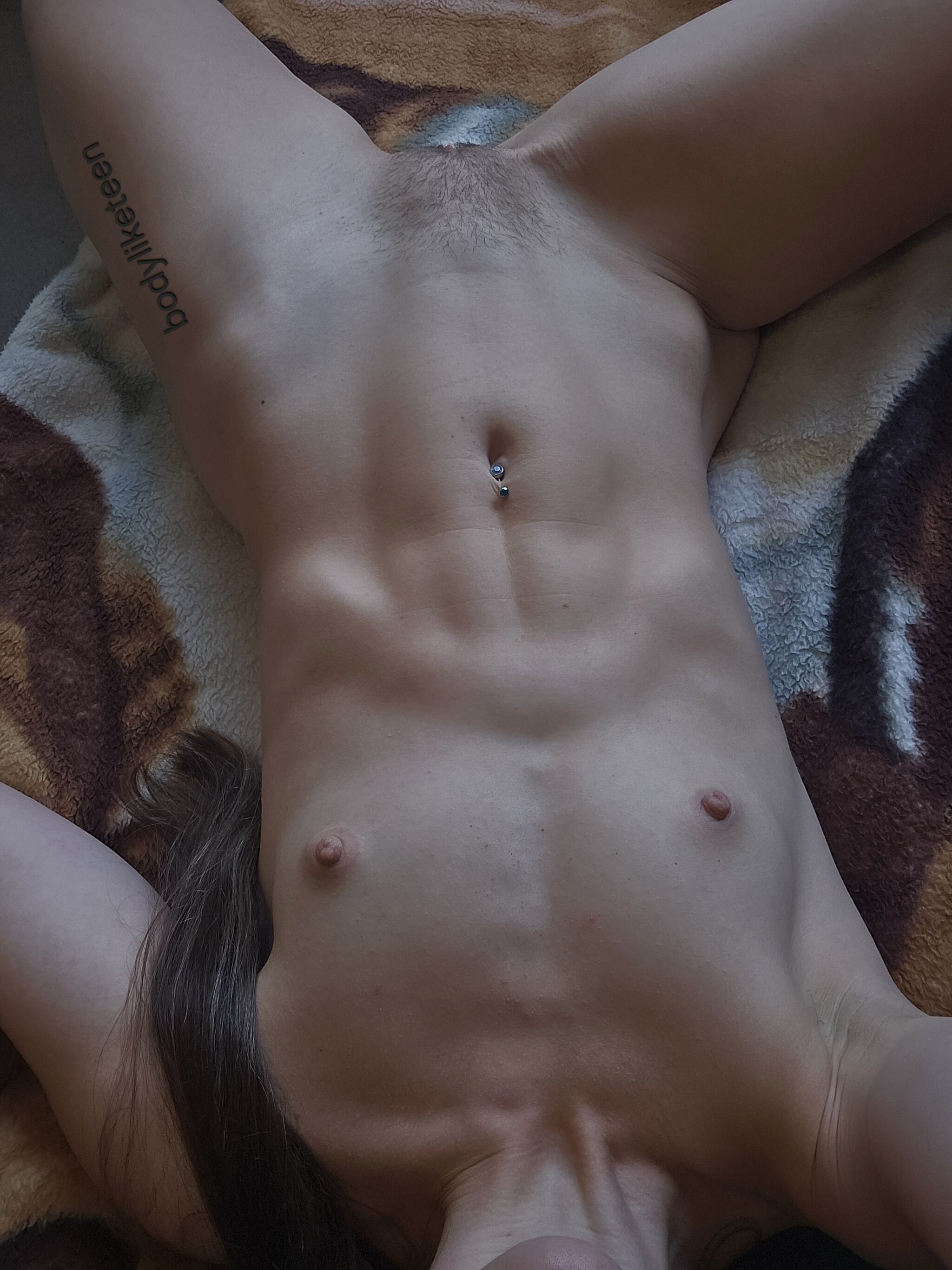 Lowkey shy but feeling flirty - come see for yourself picture 1 of 1