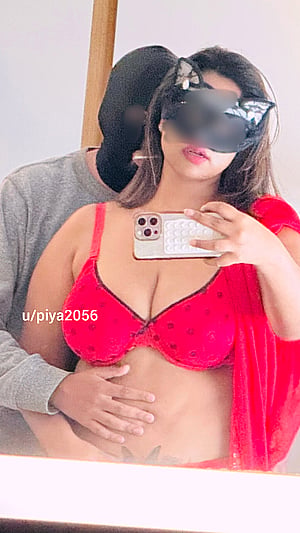 Priya's Saree Slip & Sneaky Waist Grab
